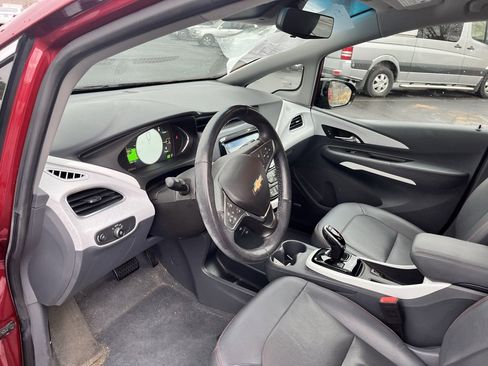 Used 2019 Chevrolet Bolt Premier w/ Infotainment Package image 12