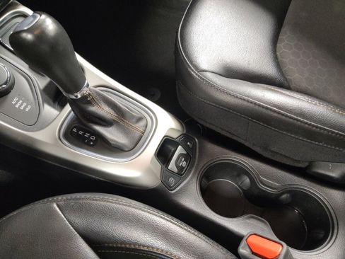 Used 2021 Jeep Compass Latitude image 26