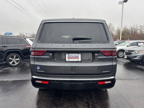 Used 2023 Jeep Wagoneer Series III w/ Convenience Group I image 5