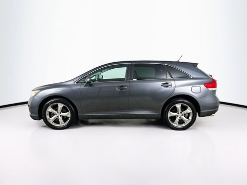 Used 2010 Toyota Venza image 4