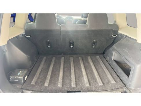 Used 2011 Jeep Patriot Latitude AWD/4WD image 17