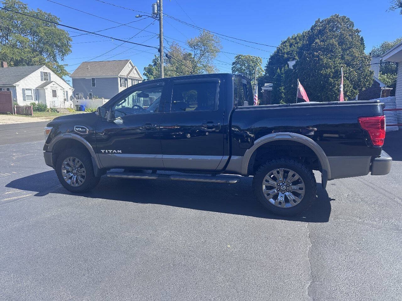 Used 2017 Nissan Titan Platinum Reserve AWD/4WD image 7