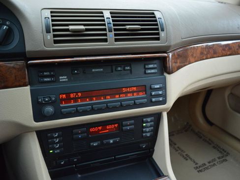 Used 1999 BMW 540i Sedan RWD image 27