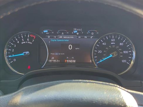 Used 2019 Ford Expedition Max Platinum image 11