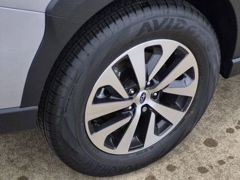 New 2025 Subaru Outback Premium image 5