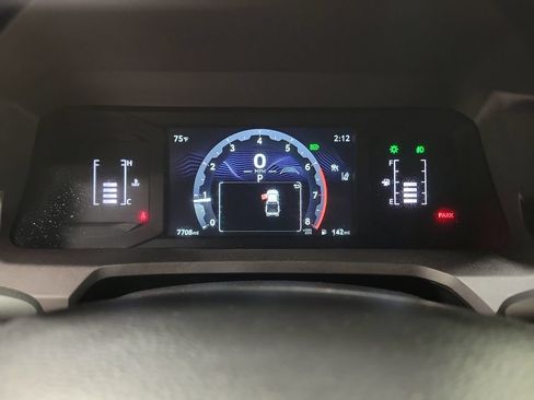 Used 2025 Toyota Tacoma SR5 AWD/4WD image 30