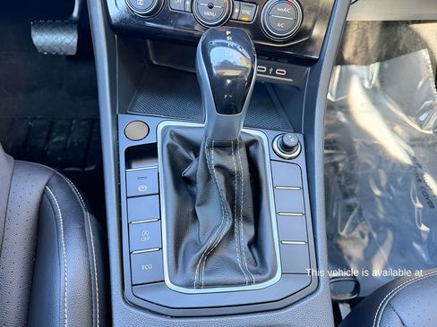 Used 2023 Volkswagen Jetta SE image 21