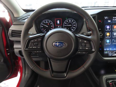 Used 2025 Subaru Crosstrek 2.5i Limited w/ Crosstrek Mirror Package AWD/4WD image 15