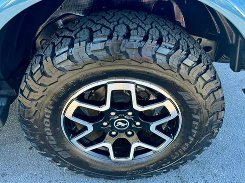 Used 2022 Ford Bronco Outer Banks image 18