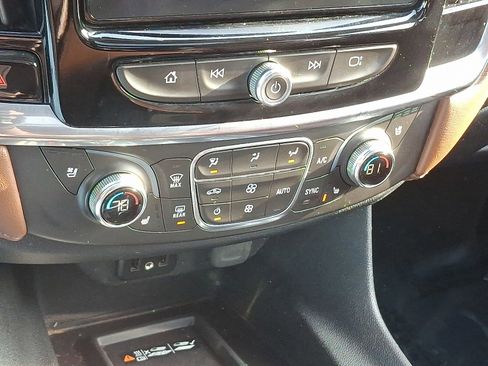 Used 2019 Chevrolet Traverse High Country image 16