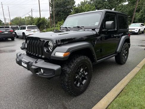 Used 2022 Jeep Wrangler Sport AWD/4WD image 4