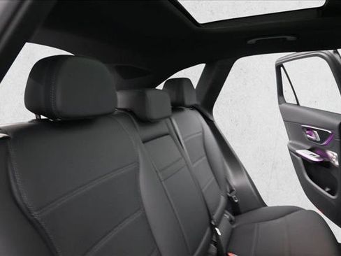 Certified 2026 Mercedes-Benz GLC 300 4MATIC image 23