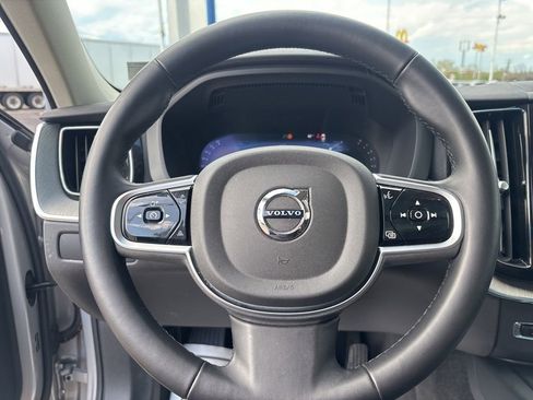 Certified 2025 Volvo XC60 B5 Plus AWD/4WD image 23