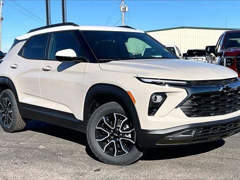 New 2026 Chevrolet TrailBlazer ACTIV w/ Convenience Package image 2