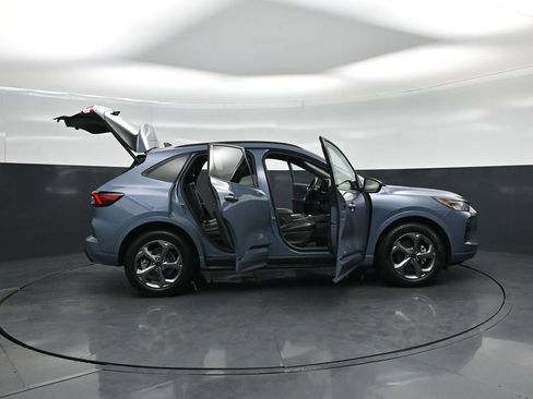 Certified 2024 Ford Escape ST-Line w/ Tech Pack #1 FWD image 4