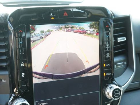 New 2026 RAM 1500 4x4 Crew Cab image 23