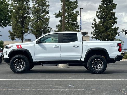 Used 2024 Chevrolet Colorado ZR2 AWD/4WD image 6