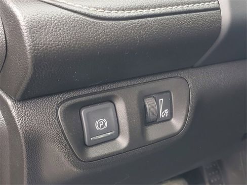 Used 2022 GMC Acadia SLT w/ Preferred Package image 19