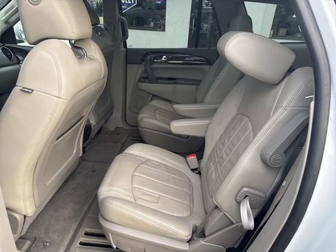 Used 2017 Buick Enclave Leather image 31