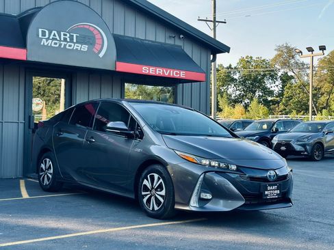 Used 2019 Toyota Prius Prime Advanced image 1
