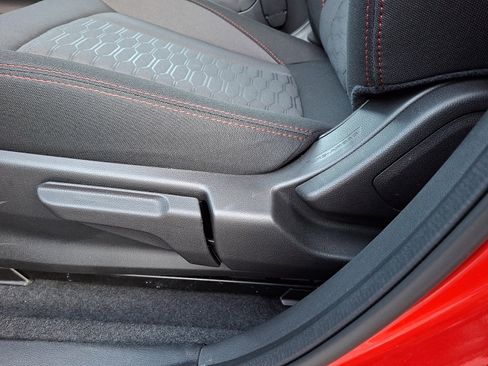 Used 2025 Subaru Impreza 2.0i Sport image 15