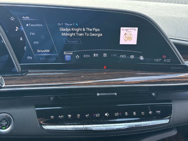 Used 2022 Cadillac Escalade Luxury RWD image 25