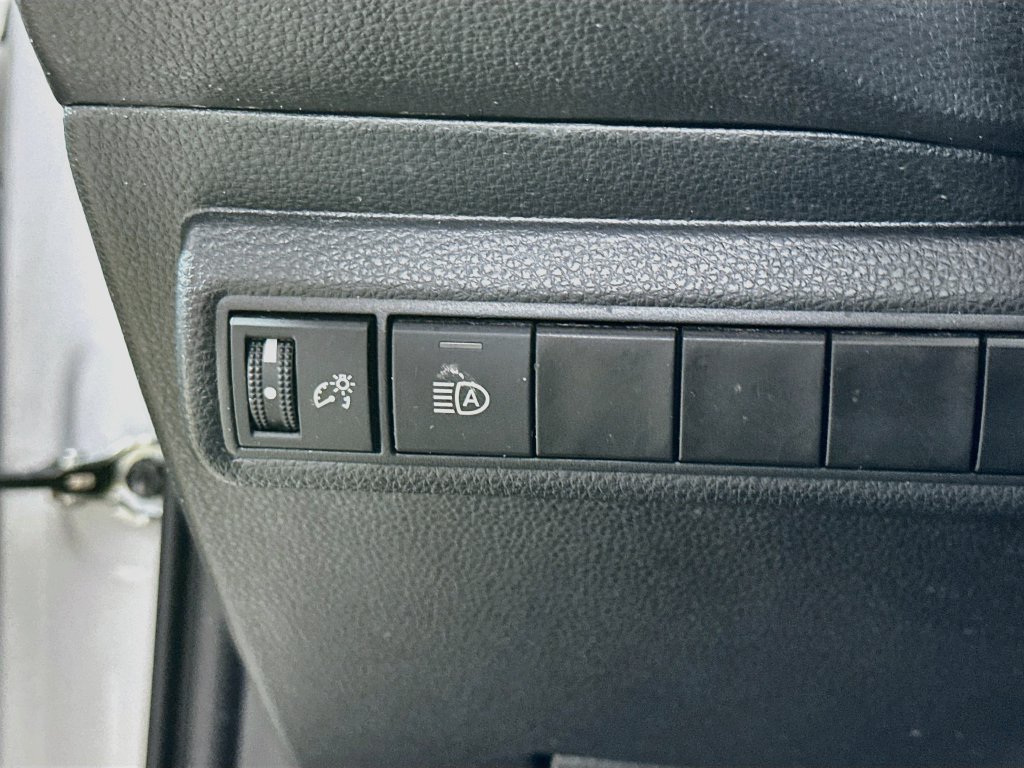 Used 2024 Toyota Corolla LE FWD image 12