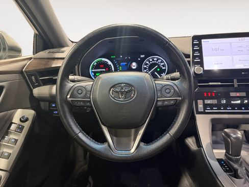 Used 2020 Toyota Avalon XLE w/ Moonroof Package FWD image 13