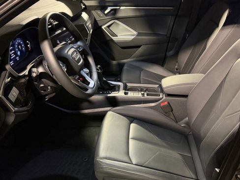 Certified 2025 Audi Q3 2.0T Premium w/ Convenience Package AWD/4WD image 5