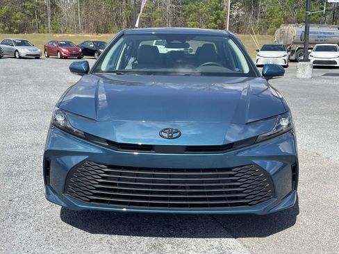 Used 2026 Toyota Camry LE image 6