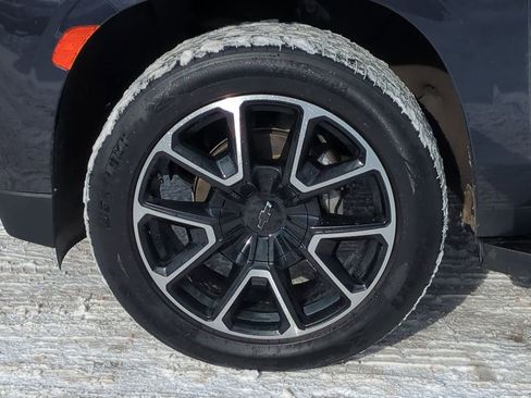 Used 2023 Chevrolet Tahoe RST image 13