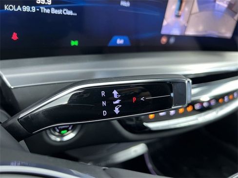 Certified 2025 Cadillac Lyriq Luxury image 16