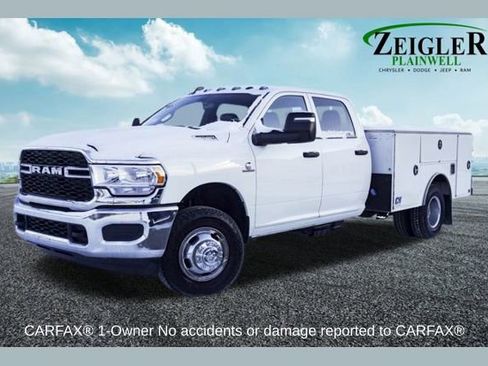 Used 2024 RAM 3500 Tradesman w/ Chrome Appearance Group image 1