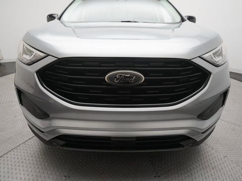 Used 2022 Ford Edge SE w/ Black Appearance Package image 23