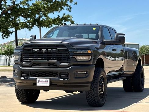 Used 2025 RAM 3500 Tradesman AWD/4WD image 3