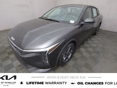 New 2025 Kia K4 LXS