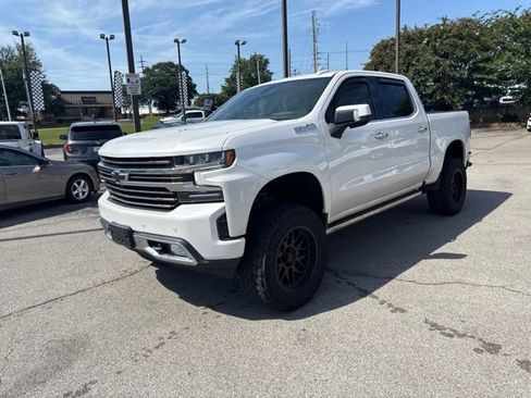 Used 2021 Chevrolet Silverado 1500 High Country w/ Technology Package AWD/4WD image 7