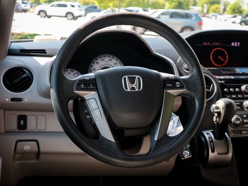 Used 2013 Honda Pilot LX image 6