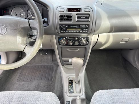 Used 2000 Toyota Corolla CE image 19