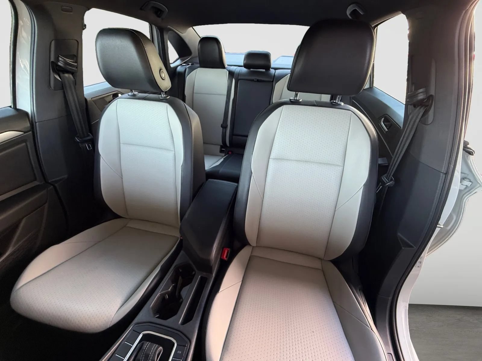 Used 2019 Volkswagen Jetta R-Line w/ R-Line Cold Weather Package FWD image 13
