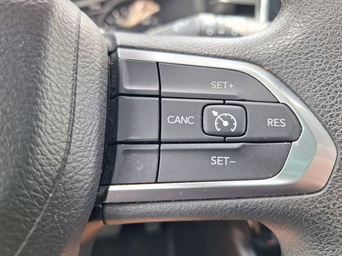 Used 2023 Jeep Compass Sport AWD/4WD image 13