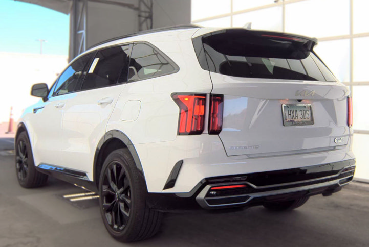 Used 2023 Kia Sorento SX FWD image 4