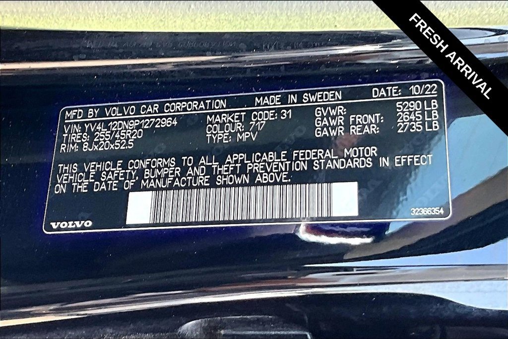 Used 2023 Volvo XC60 B5 Plus w/ Protection Package Premier FWD image 18