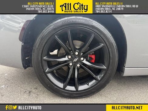 Used 2017 Dodge Charger R/T w/ Navigation & Travel Group RWD image 33