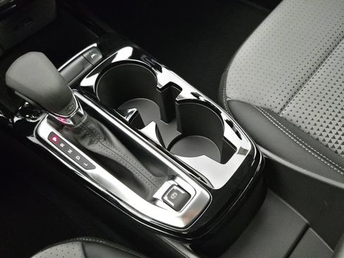 New 2026 Chevrolet Trax LT FWD image 21