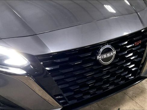 Used 2025 Nissan Altima 2.5 SR AWD/4WD image 28