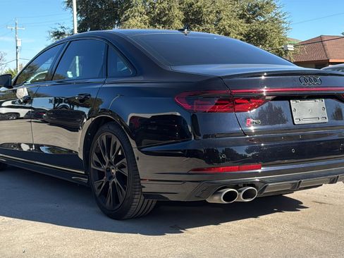 Used 2025 Audi S8 image 5