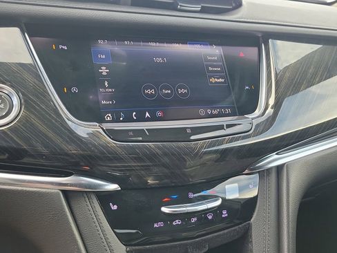 Used 2020 Cadillac XT6 Premium Luxury w/ LPO, Floor Liner Package image 29