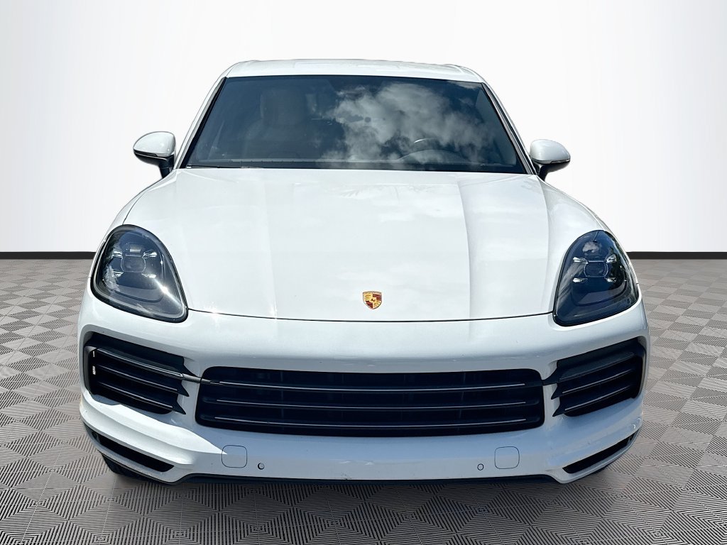 Used 2023 Porsche Cayenne AWD/4WD image 2
