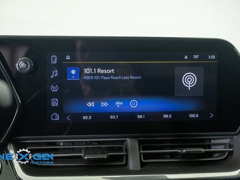 Used 2024 Chevrolet Trax ACTIV w/ Sunroof Package FWD image 17